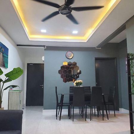 Casa Inderaloka Pantai Batu Buruk Leilighet Kuala Terengganu Eksteriør bilde