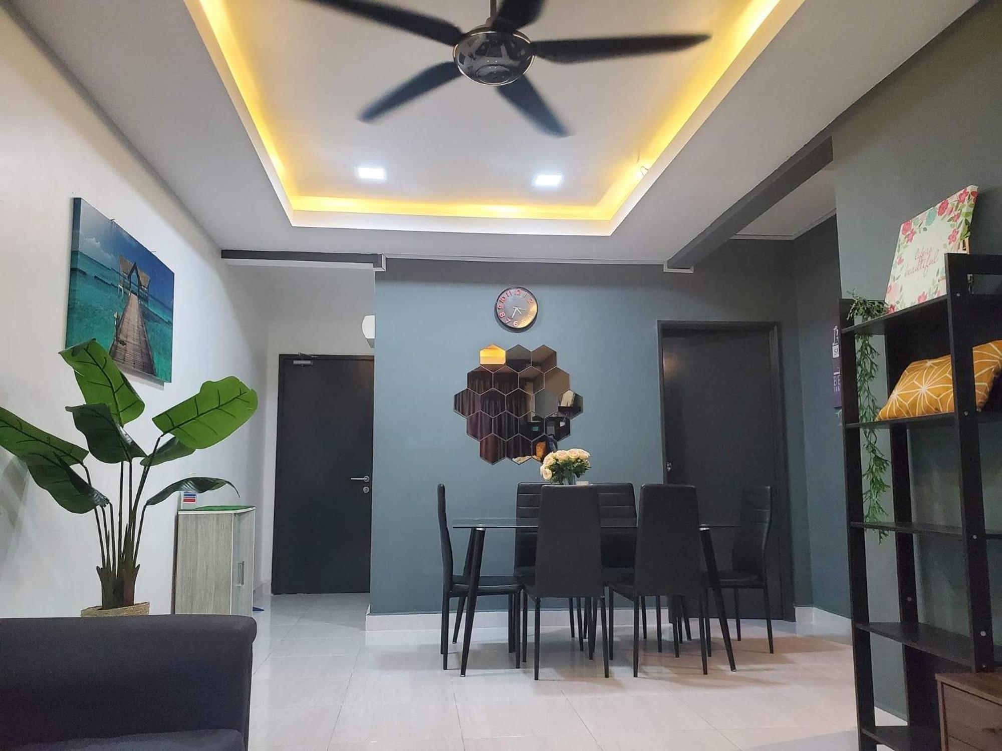 Casa Inderaloka Pantai Batu Buruk Leilighet Kuala Terengganu Eksteriør bilde